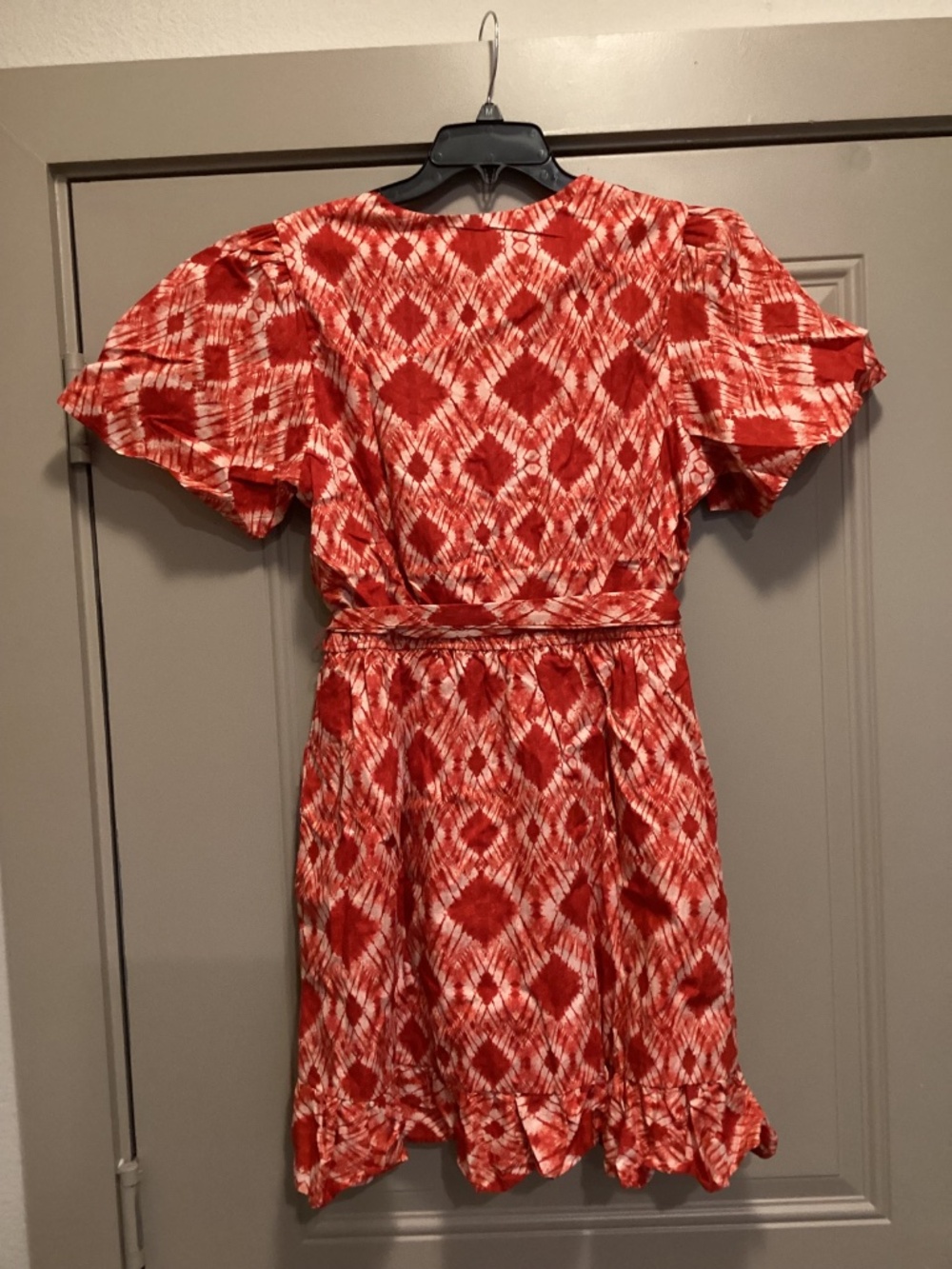 GIBSONLOOK Batik Print Flutter Sleeve Cotton Poplin Dress - Picture 13 of 16